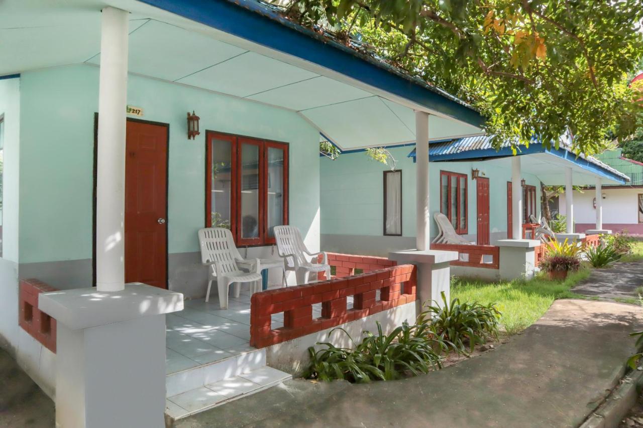 OYO 1033 Saladan​ Beach​ Resort Ko Lanta Exterior foto