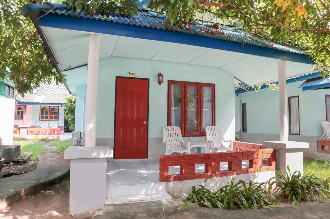 OYO 1033 Saladan​ Beach​ Resort Ko Lanta Exterior foto