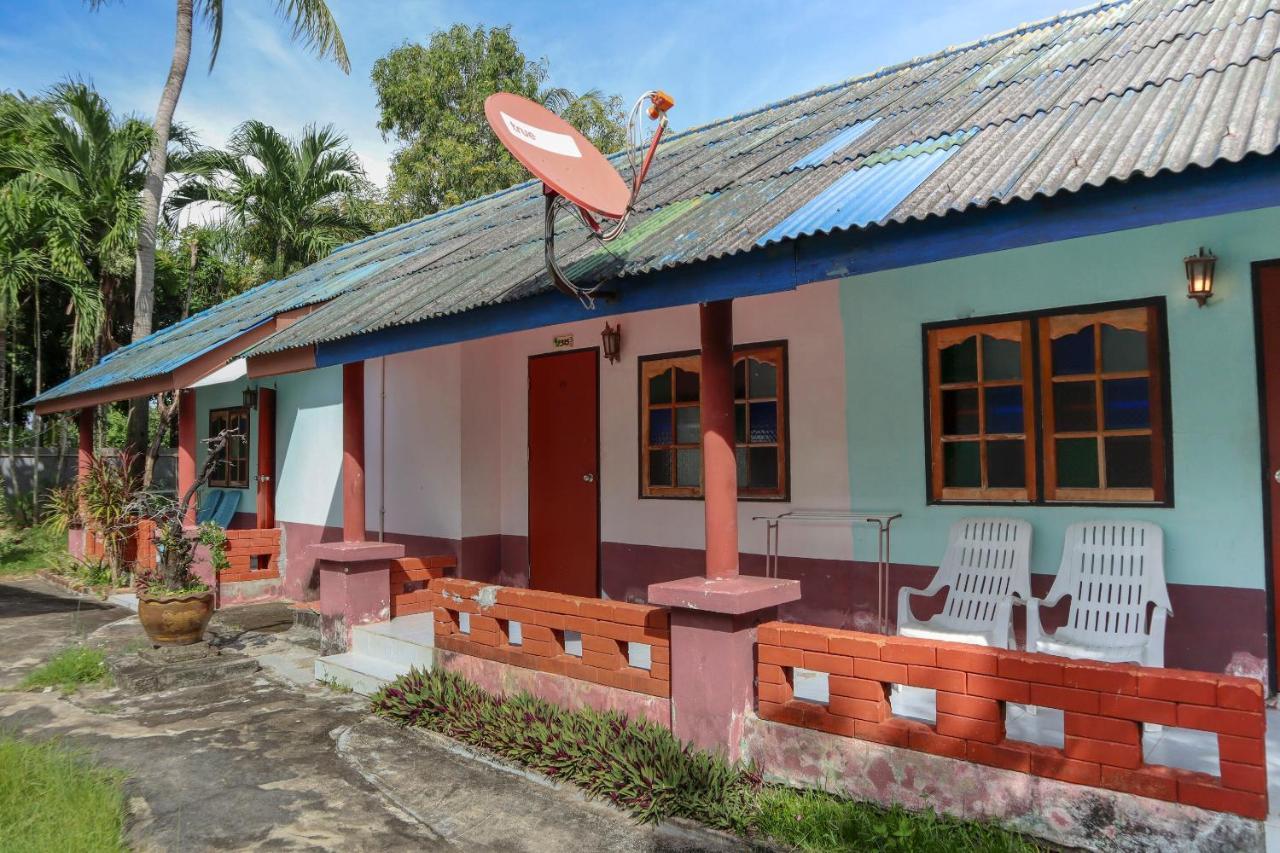 OYO 1033 Saladan​ Beach​ Resort Ko Lanta Exterior foto