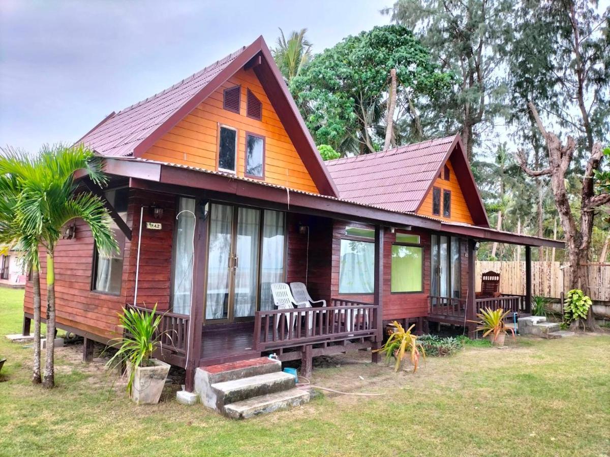 OYO 1033 Saladan​ Beach​ Resort Ko Lanta Exterior foto