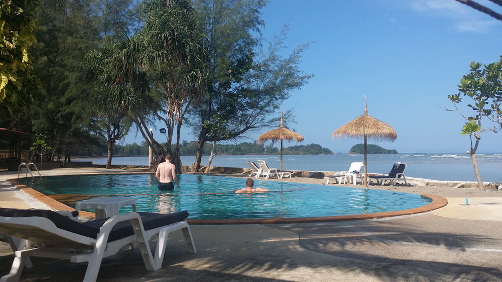 OYO 1033 Saladan​ Beach​ Resort Ko Lanta Exterior foto