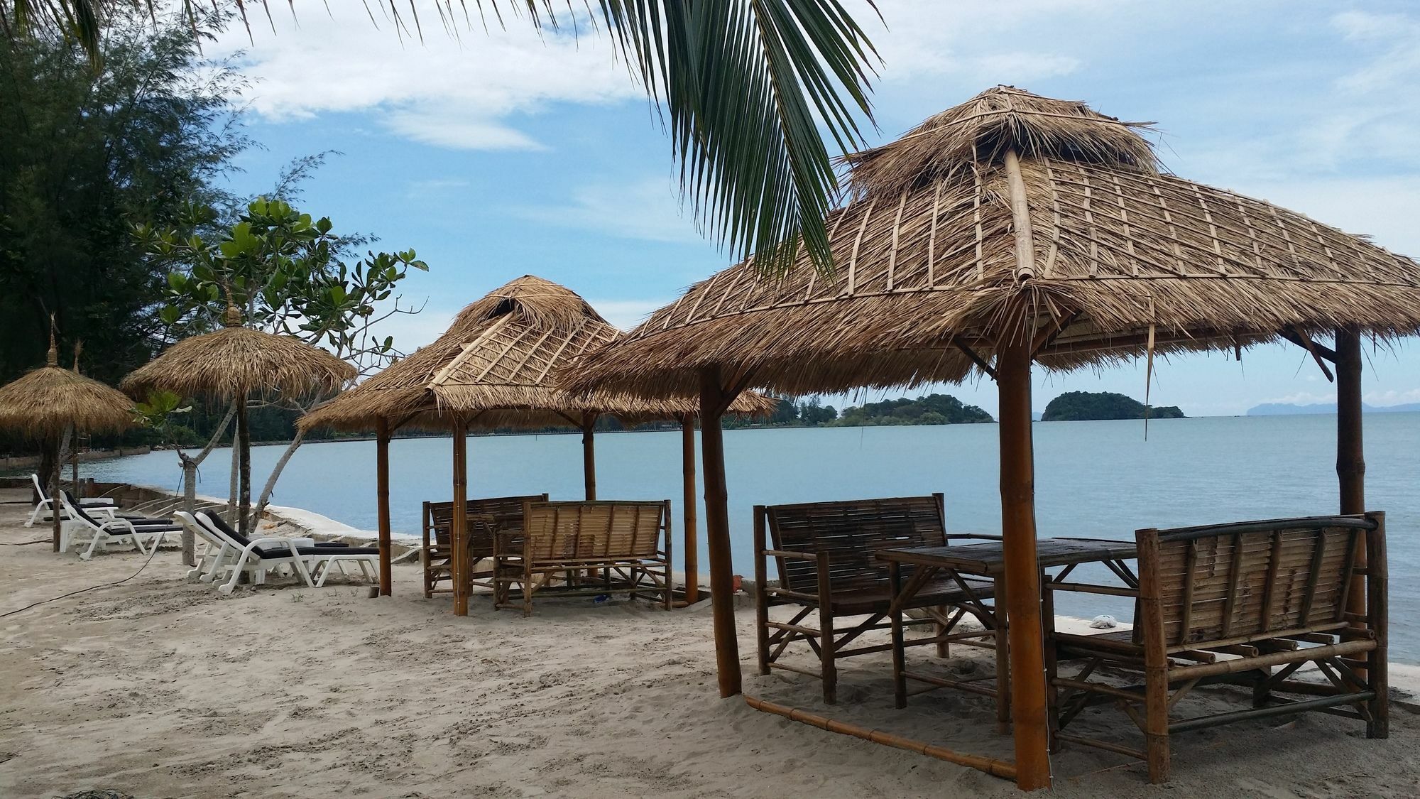 OYO 1033 Saladan​ Beach​ Resort Ko Lanta Exterior foto