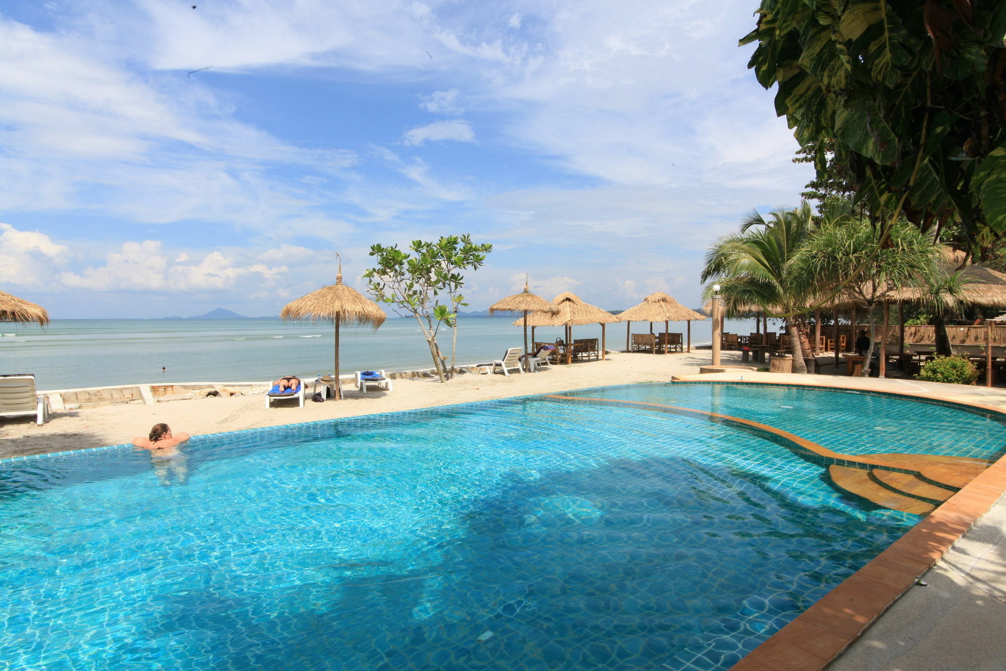 OYO 1033 Saladan​ Beach​ Resort Ko Lanta Exterior foto